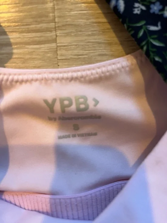 Abercrombie Sports Bra/ worn once - Picture 2 of 2